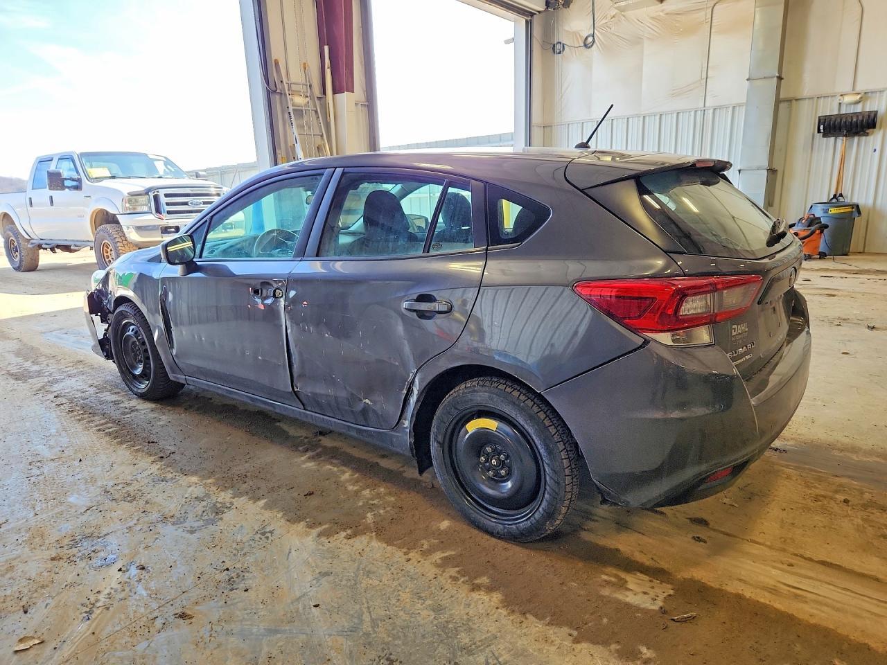 2021 Subaru Impreza - zdjęcie 2