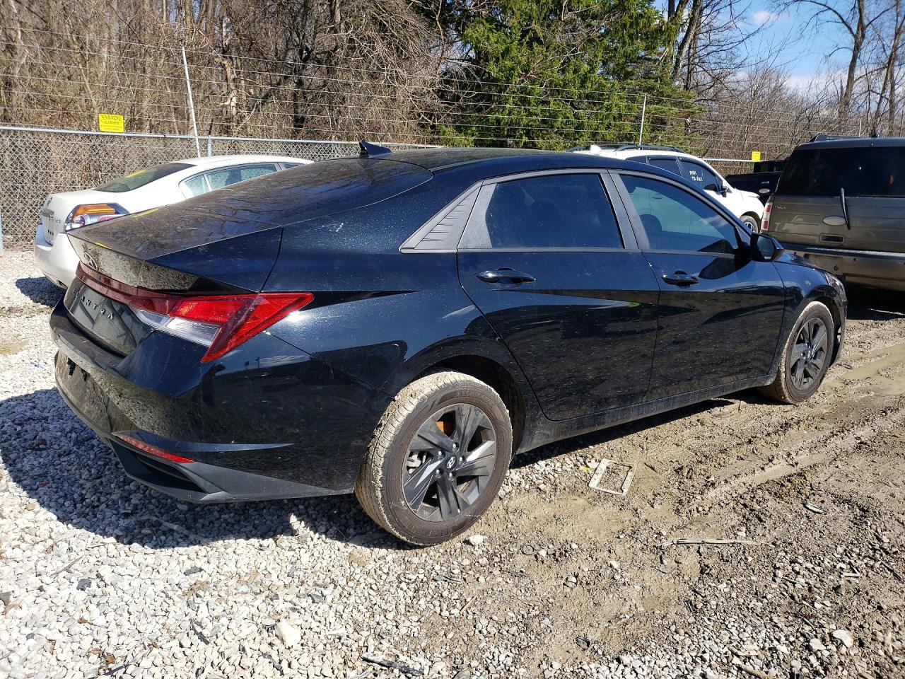 2023 Hyundai Elantra Sel - zdjęcie 3