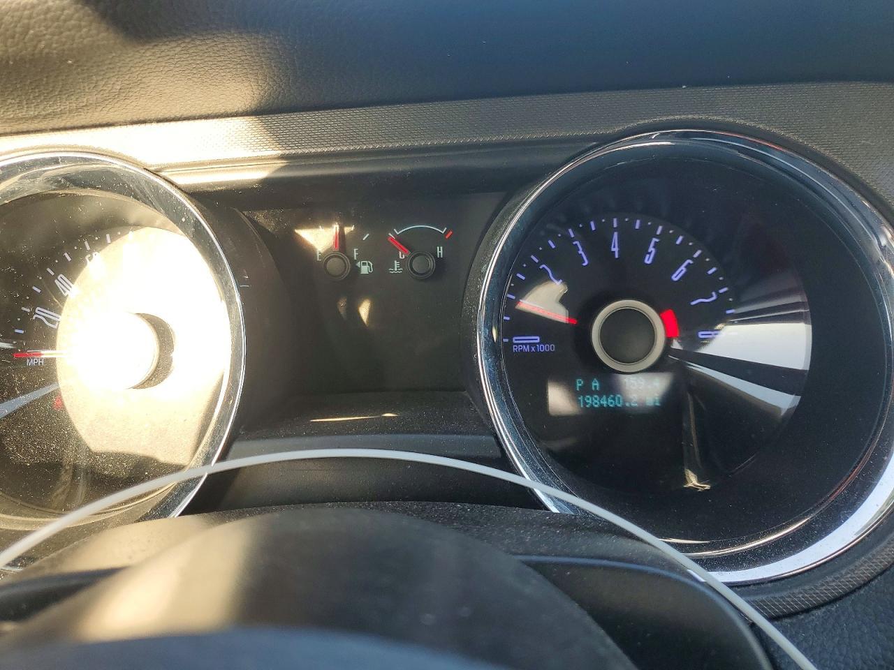 2014 Ford Mustang - zdjęcie 9