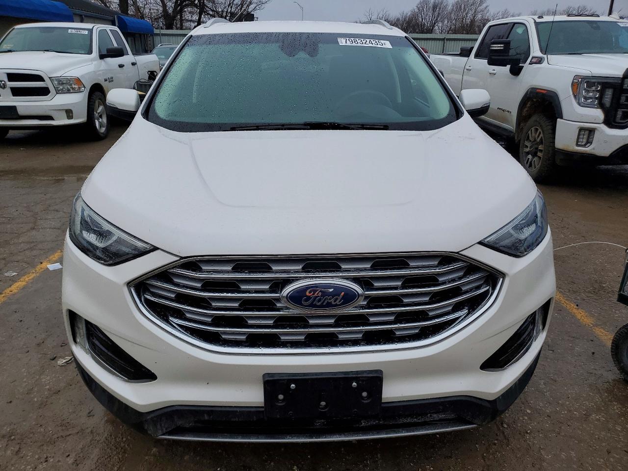 2019 Ford Edge Titanium - zdjęcie 5