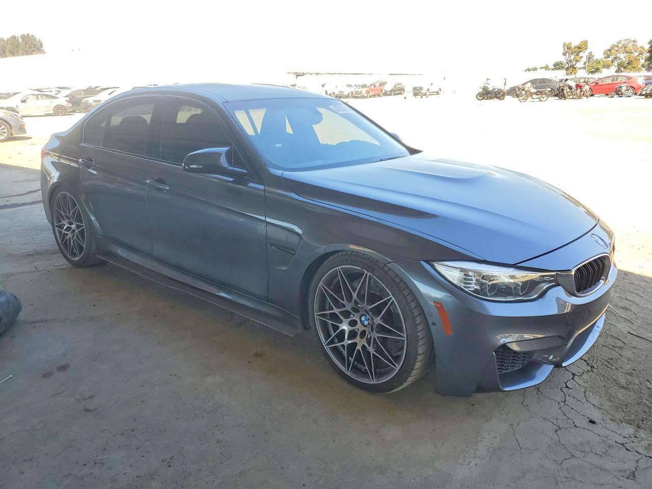 2017 BMW M3 - zdjęcie 4