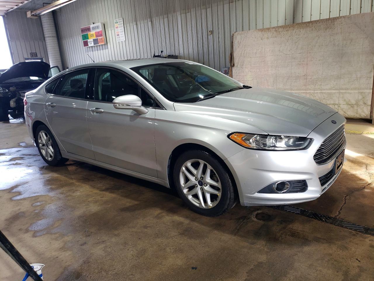 2016 Ford Fusion Se - zdjęcie 4