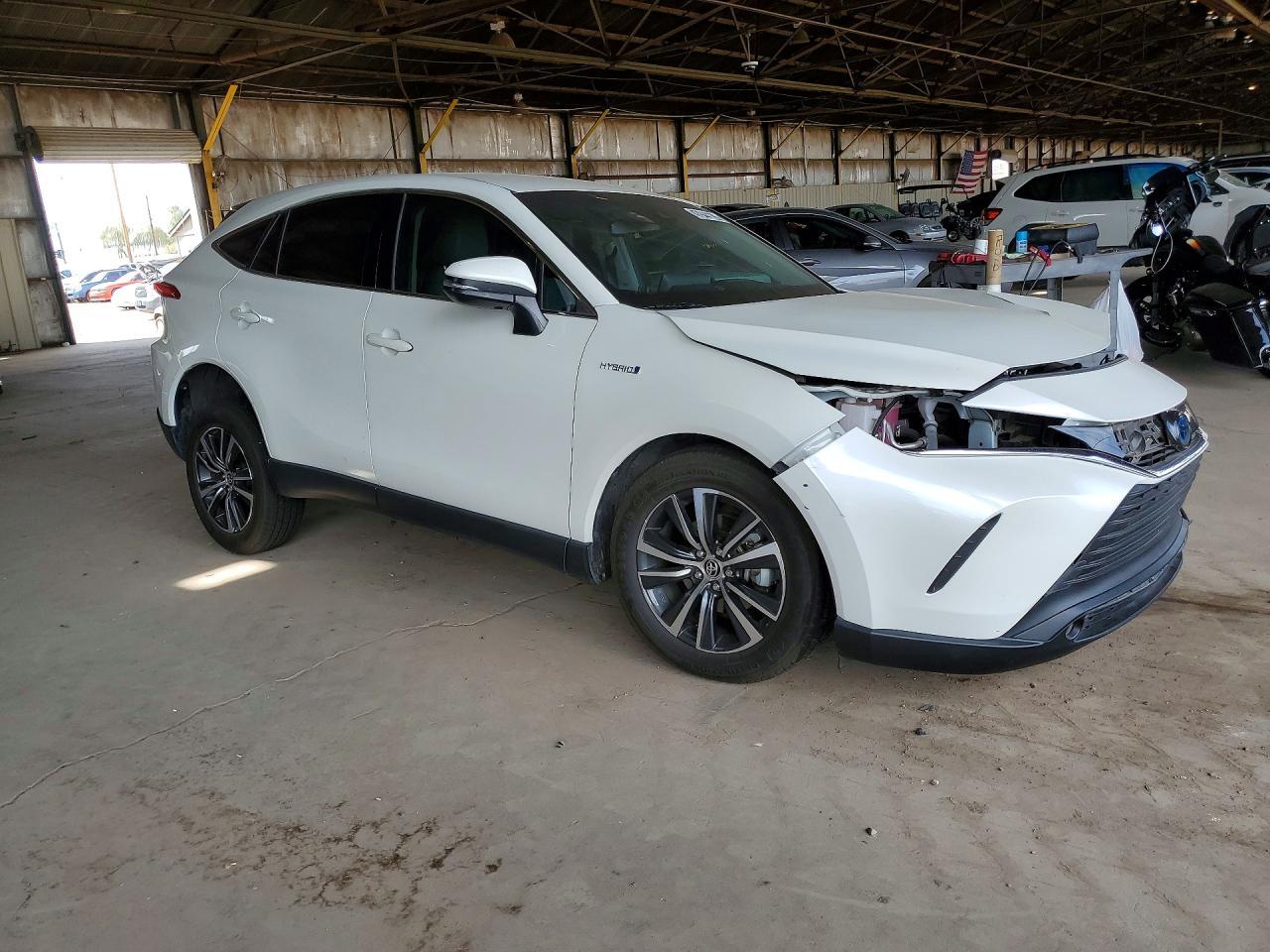 2021 Toyota Venza Le - zdjęcie 4