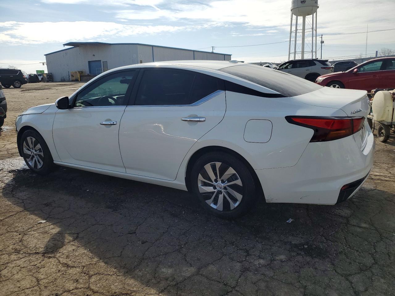 2020 Nissan Altima 2.5 S - zdjęcie 2