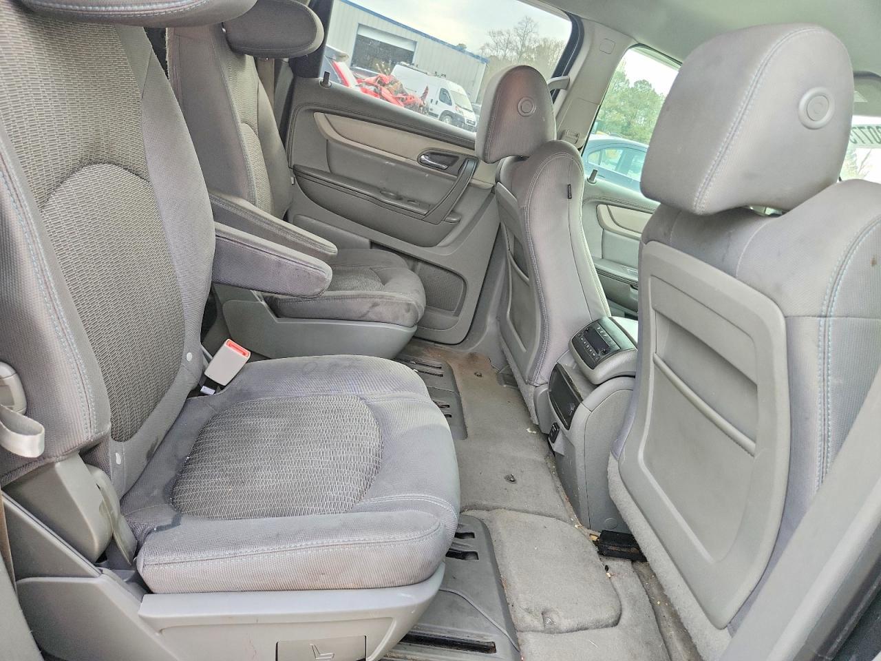 2015 Chevrolet Traverse Lt - zdjęcie 11