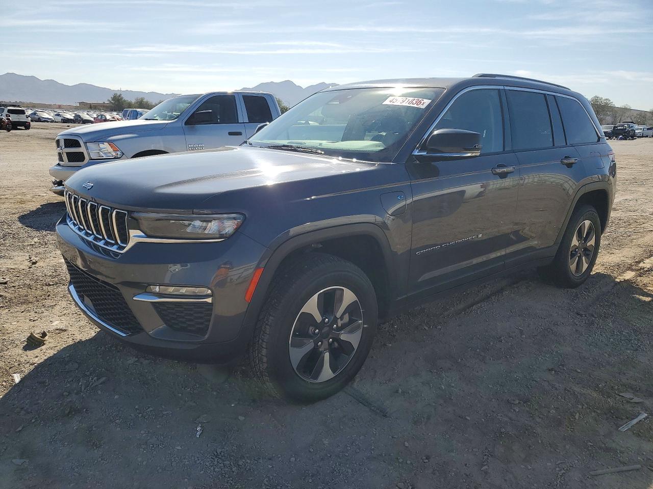 2023 Jeep Grand Cherokee Limited 4Xe - zdjęcie główne