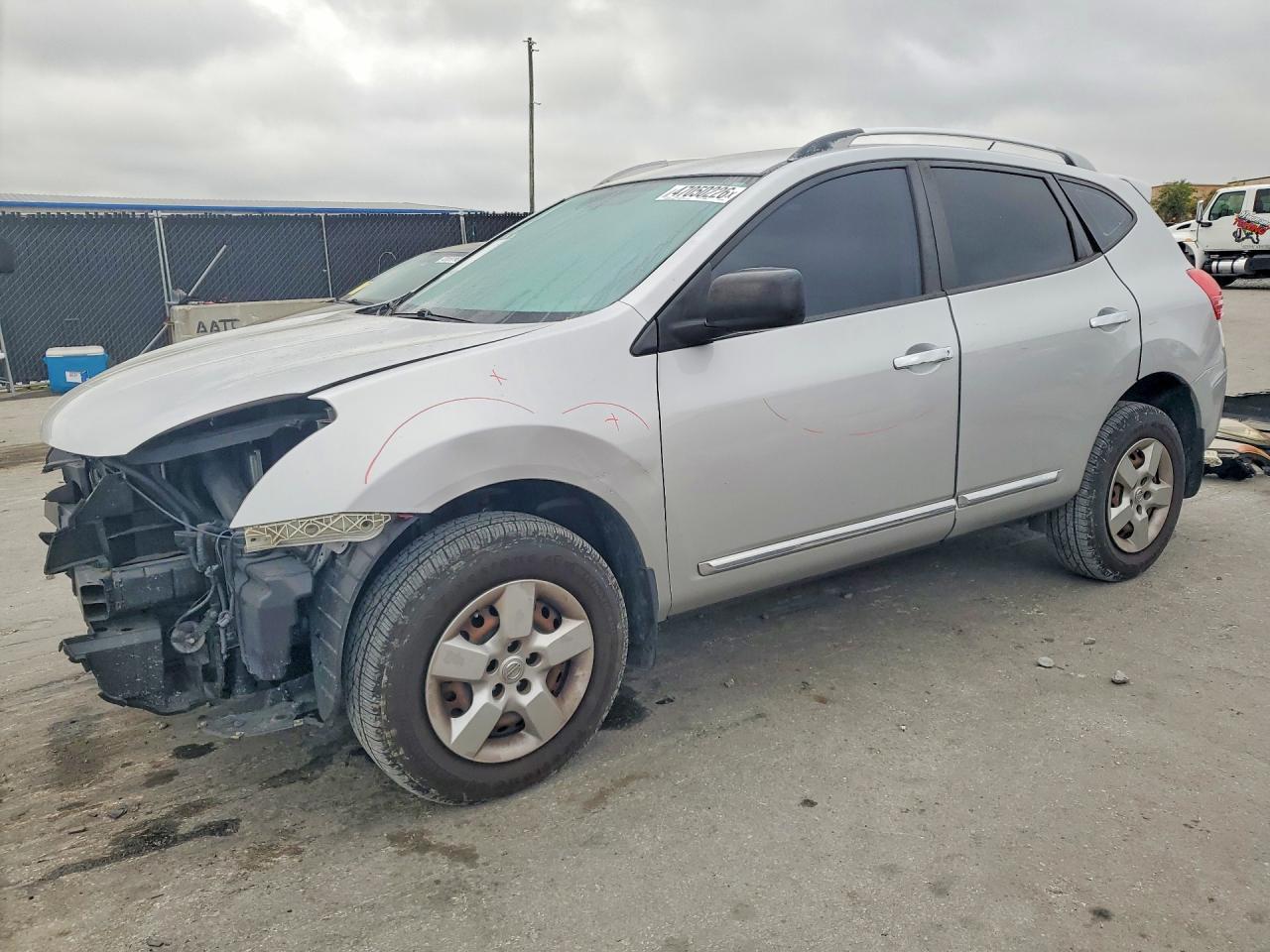 2014 Nissan Rogue Select S - zdjęcie główne