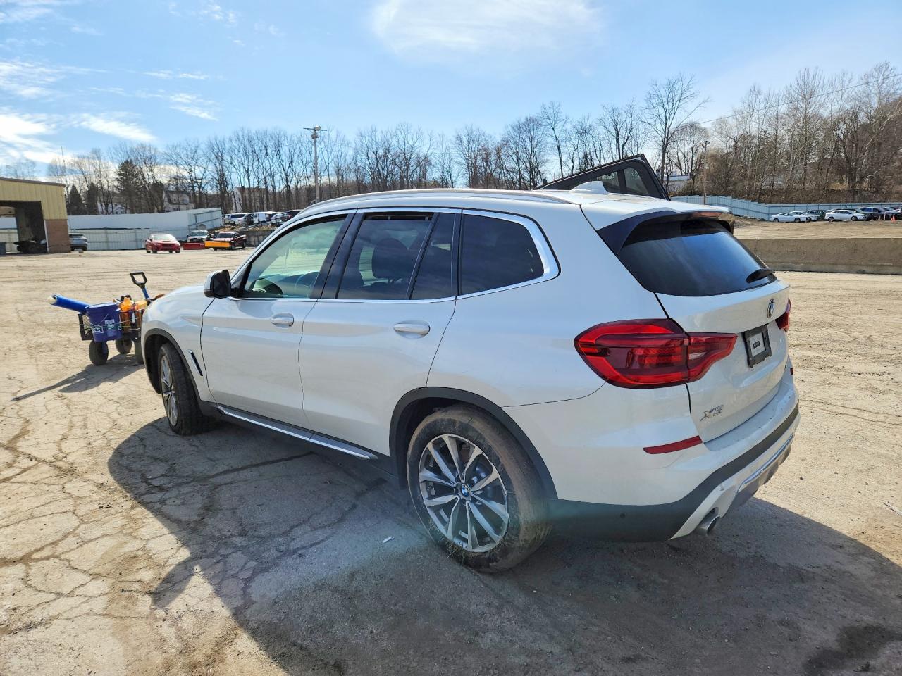 2019 BMW X3 xDrive30I - zdjęcie 2