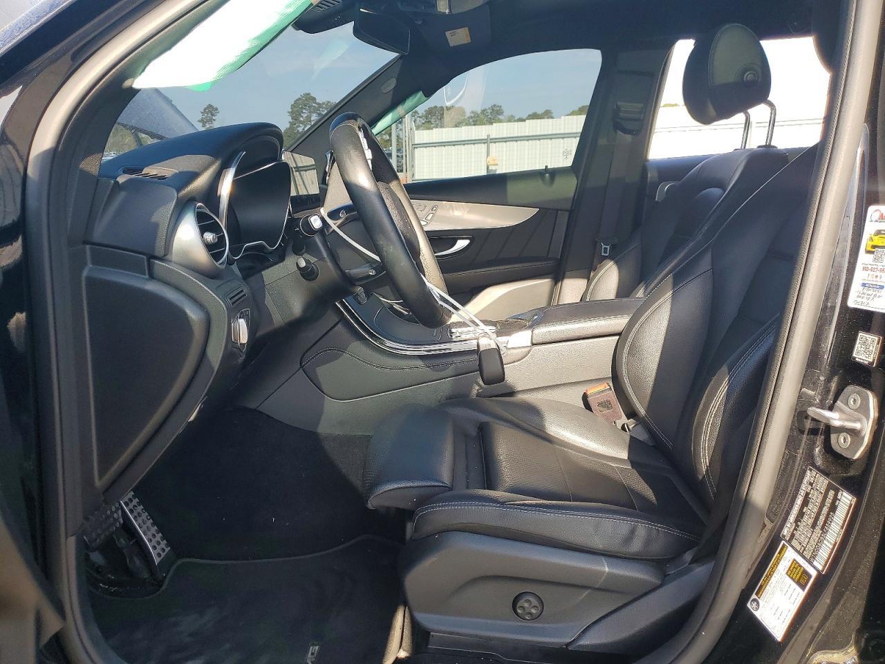 2020 Mercedes-Benz Glc 300 - zdjęcie 7