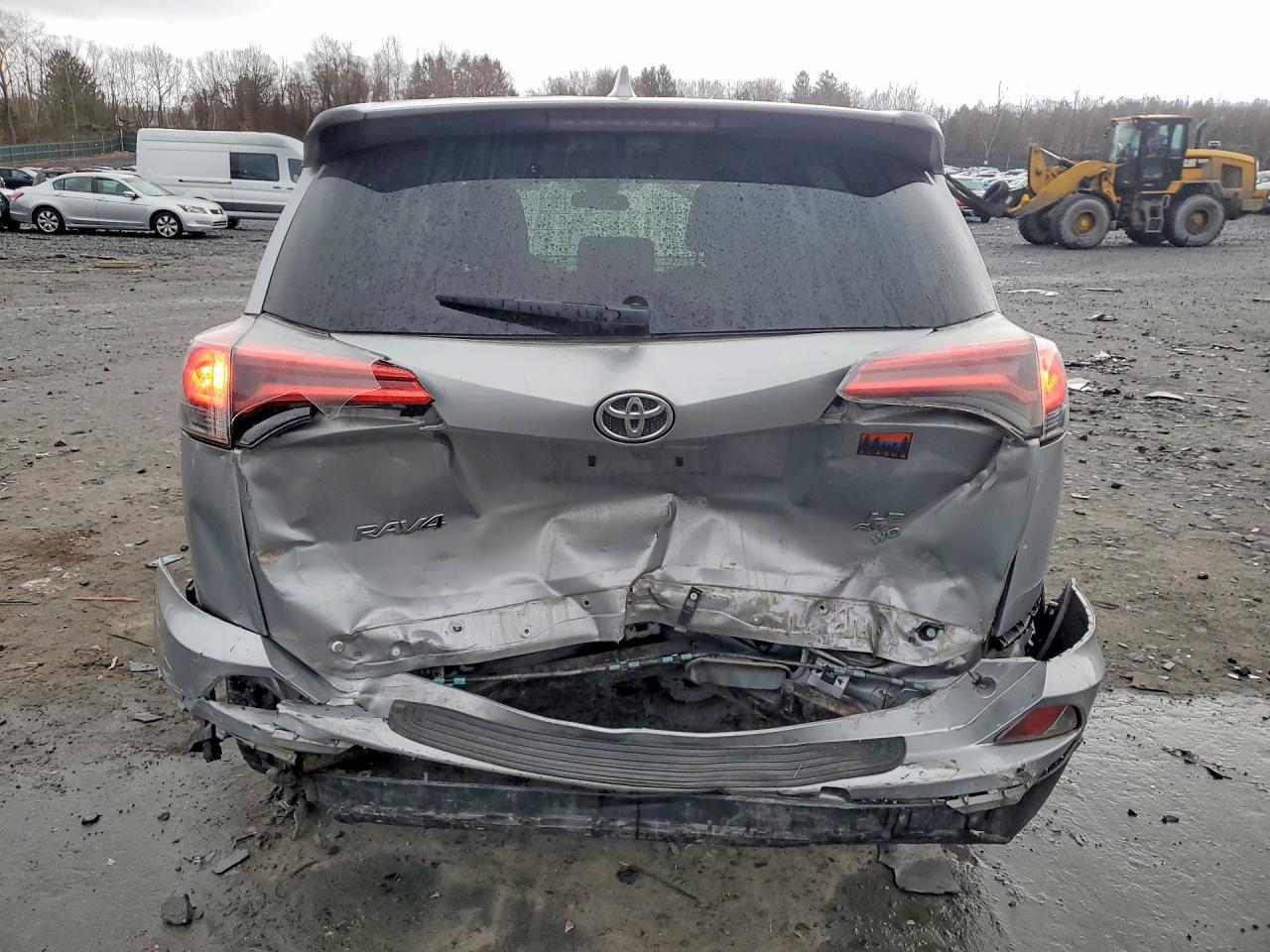 2018 Toyota Rav4 Le - zdjęcie 6