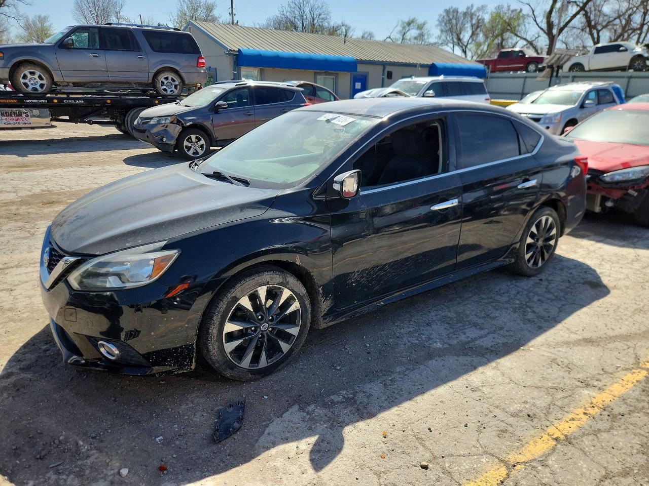 2019 Nissan Sentra Sr - zdjęcie główne