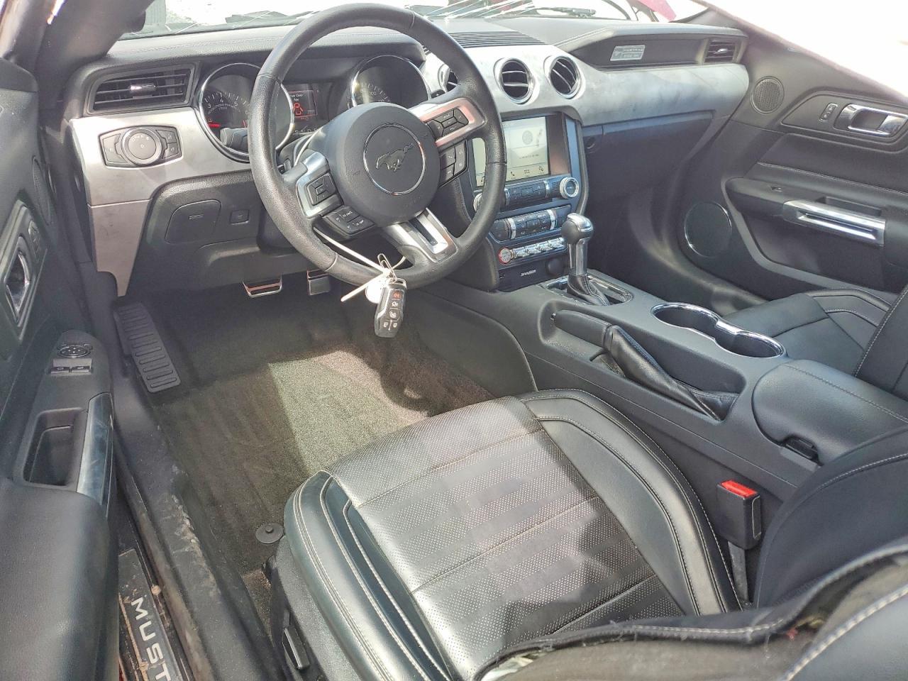 2016 Ford Mustang - zdjęcie 8