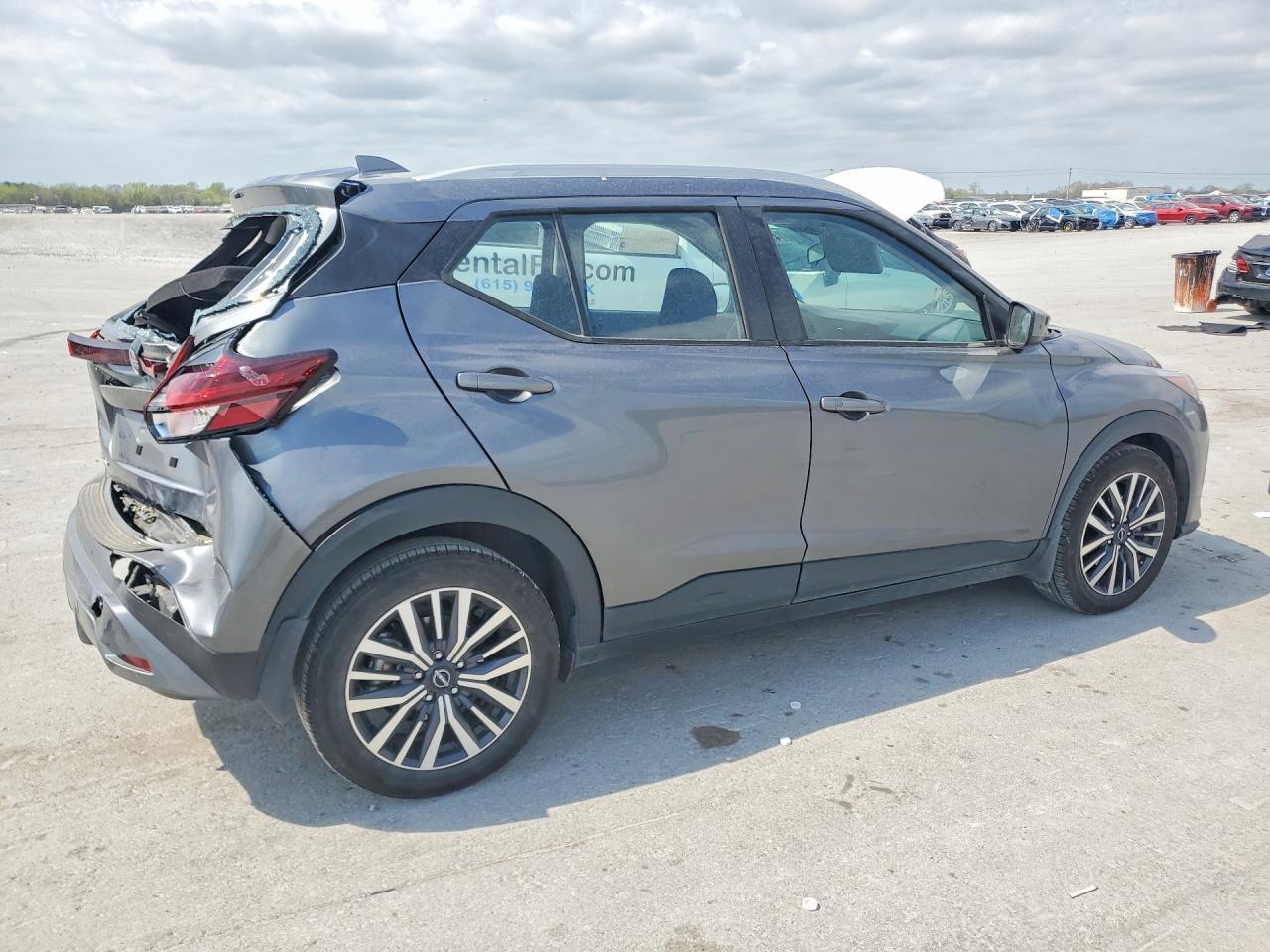 2022 Nissan Kicks Sv - zdjęcie 3