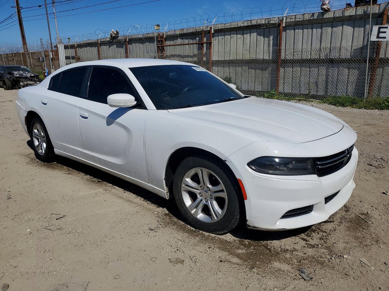 2016 Dodge Charger Se - zdjęcie 4