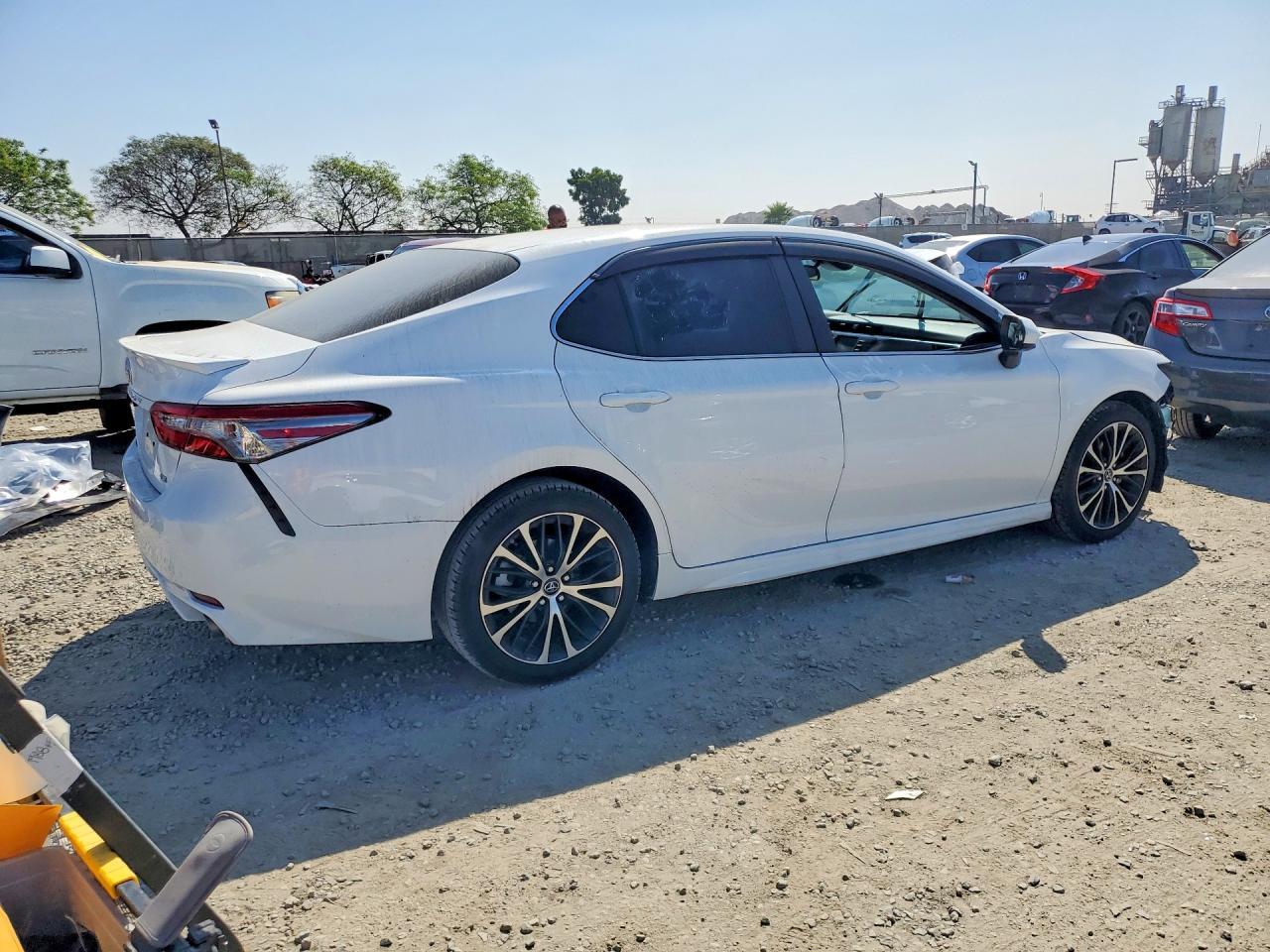 2018 Toyota Camry Se - zdjęcie 3