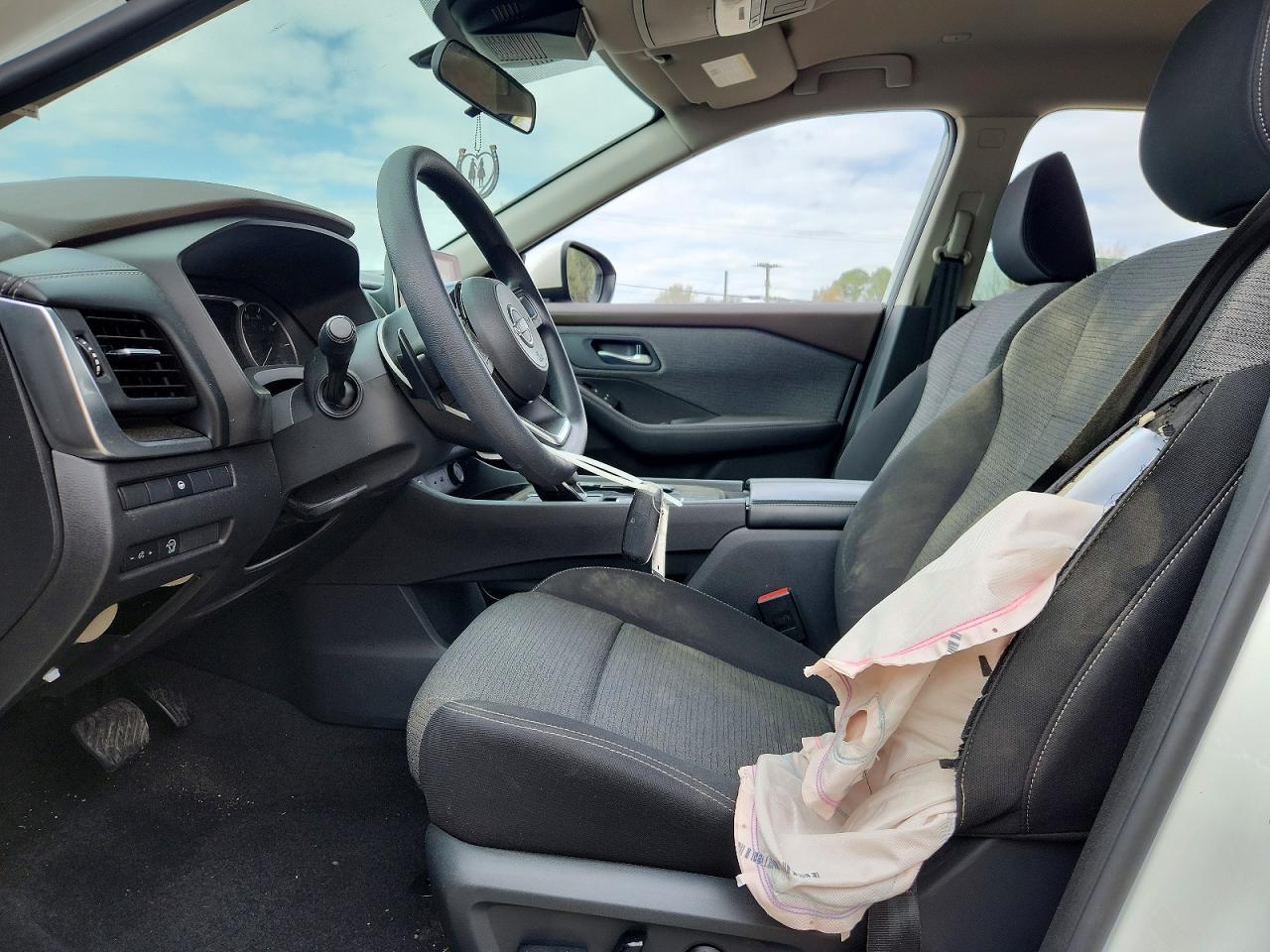 2023 Nissan Rogue Sv - zdjęcie 7