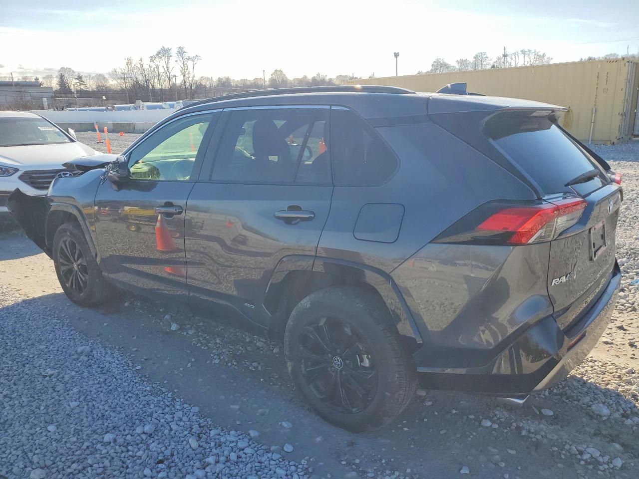 2023 Toyota Rav4 Hybrid Se - zdjęcie 2