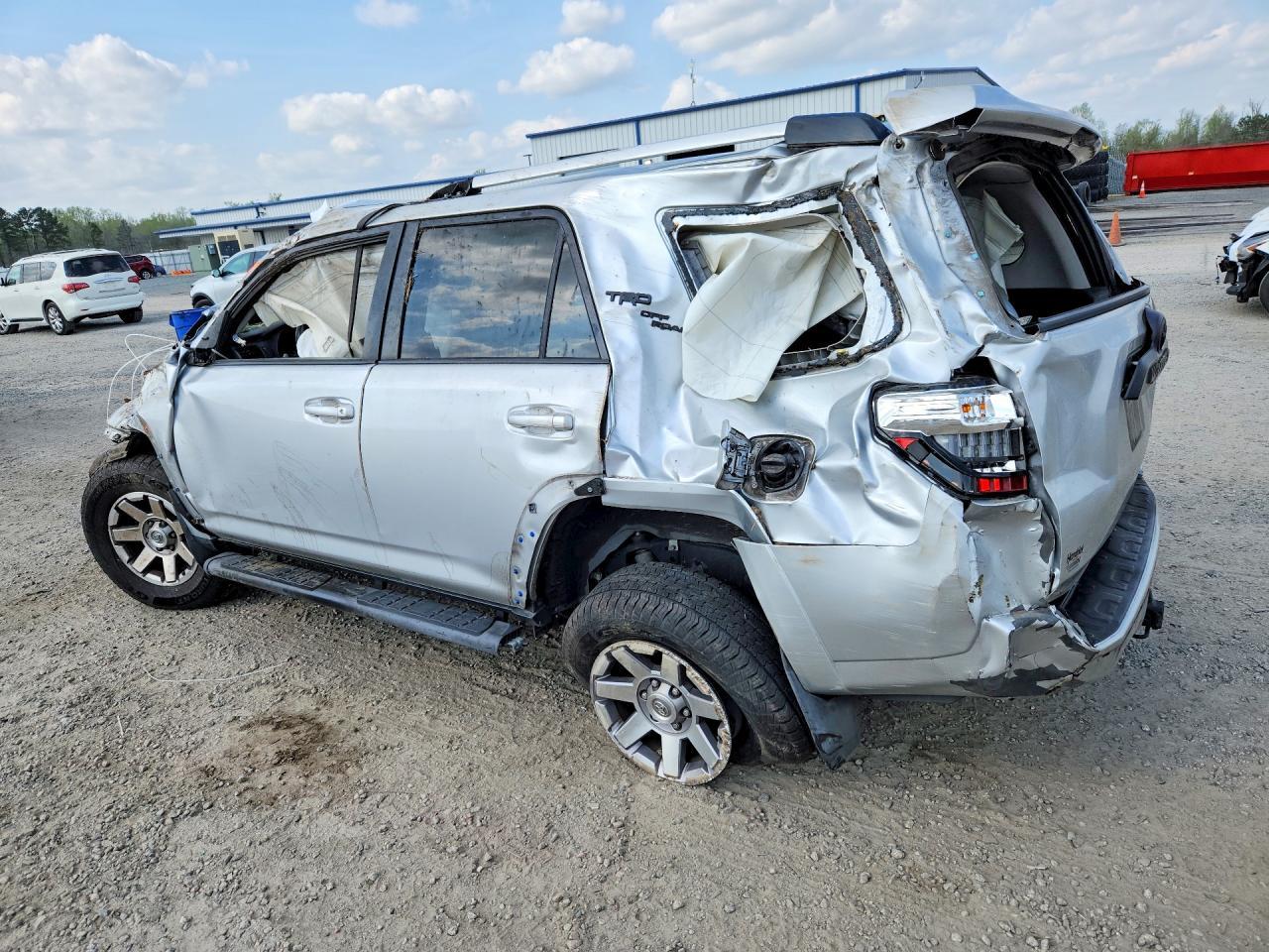 2016 Toyota 4Runner Trail Premium - zdjęcie 2