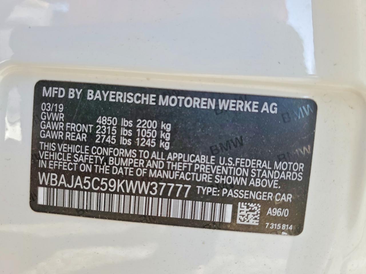 2019 BMW 530 I - zdjęcie 12