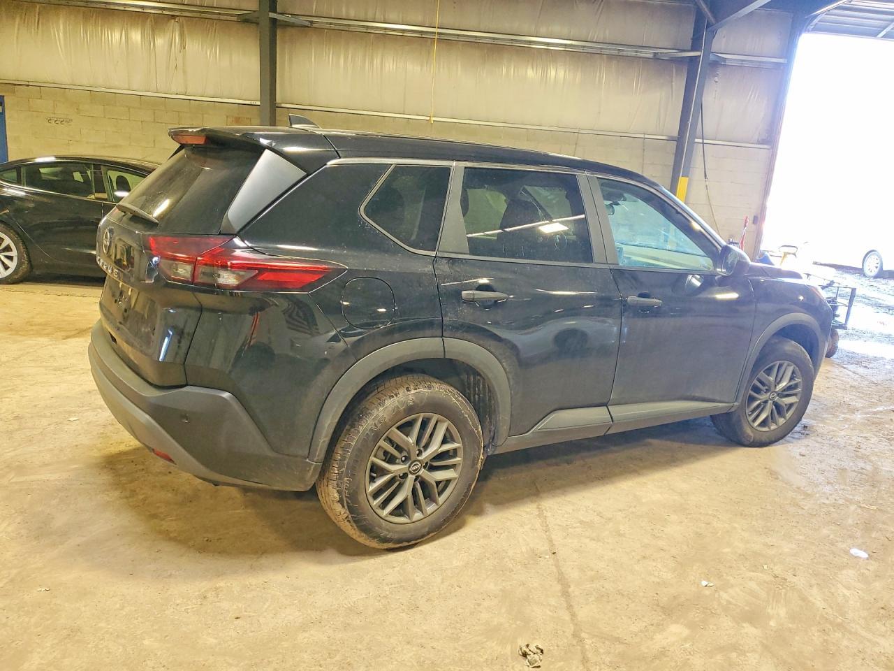 2023 Nissan Rogue S - zdjęcie 3