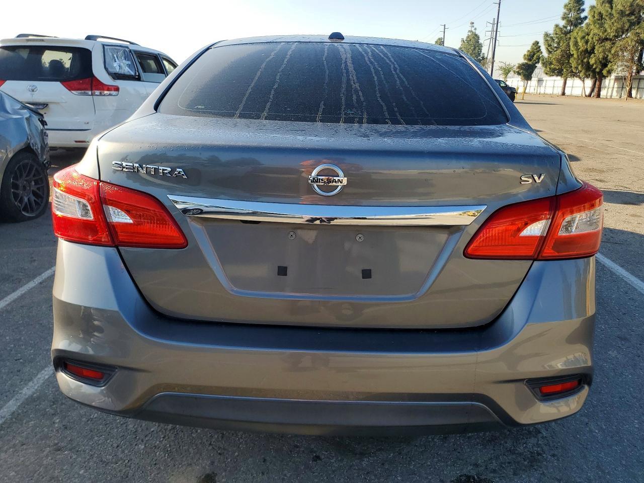 2017 Nissan Sentra Sv - zdjęcie 6