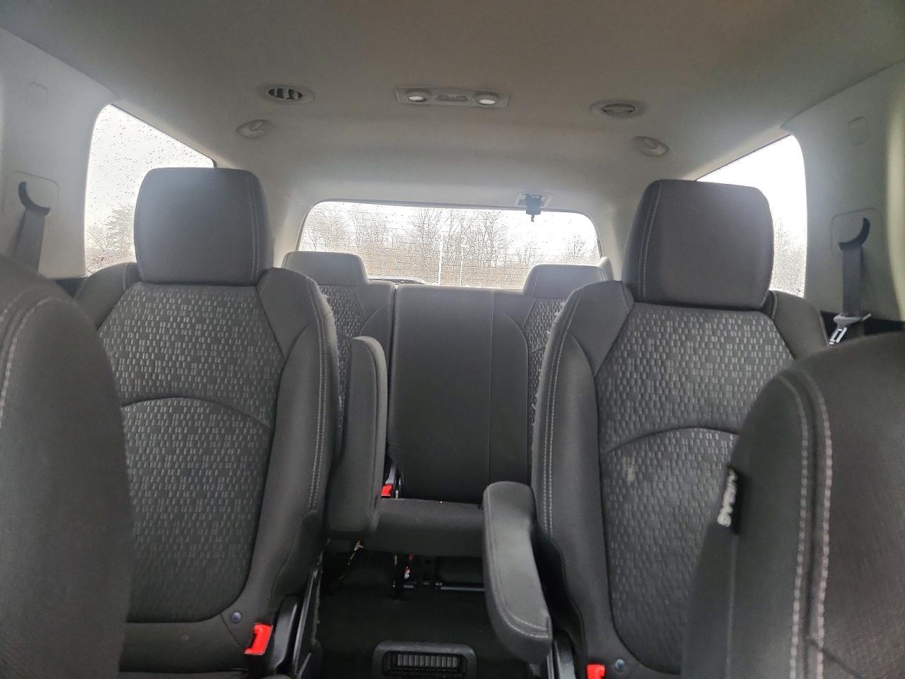 2016 GMC Acadia - zdjęcie 10