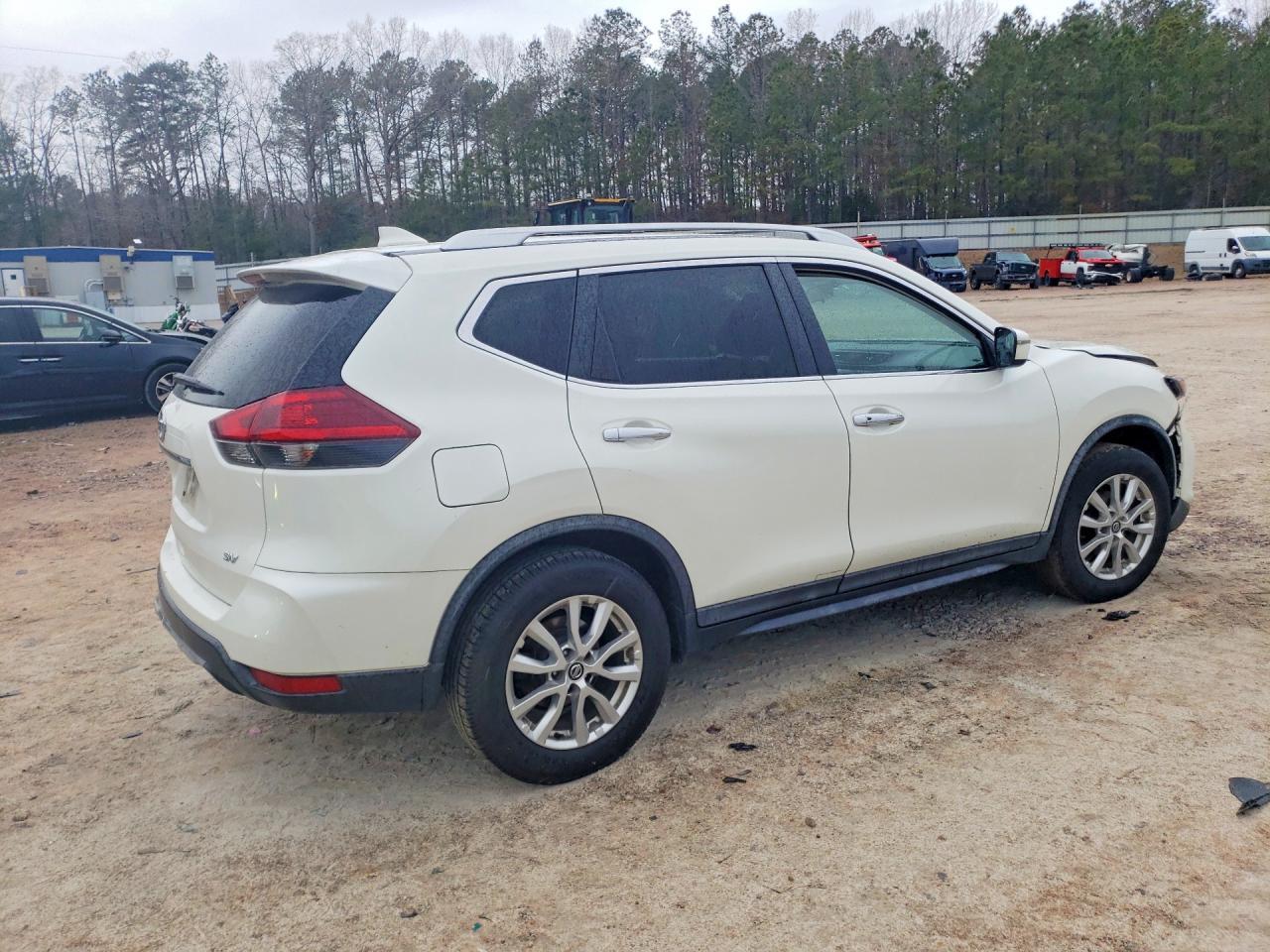2018 Nissan Rogue Sv - zdjęcie 3