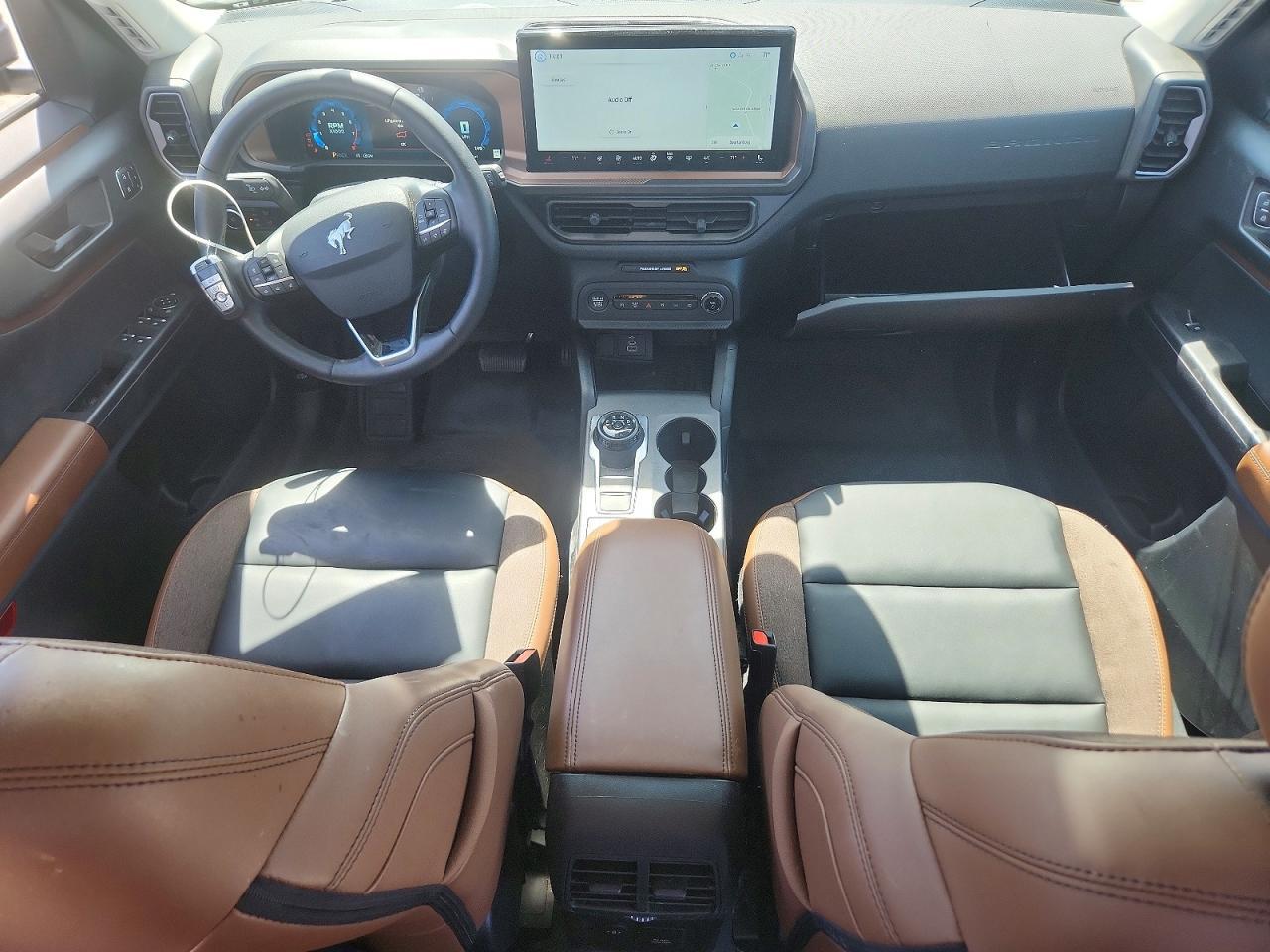 2025 Ford Bronco Sport Outer Banks - zdjęcie 8