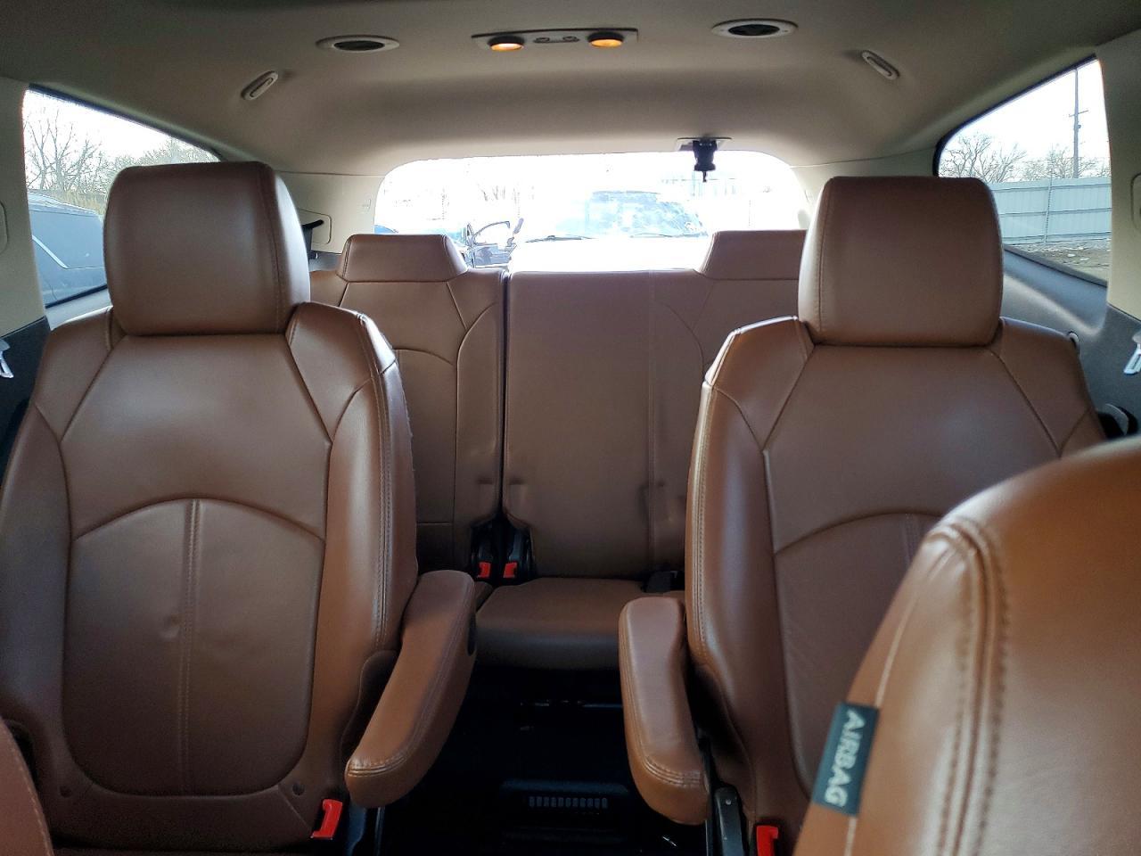 2016 Chevrolet Traverse Lt - zdjęcie 10