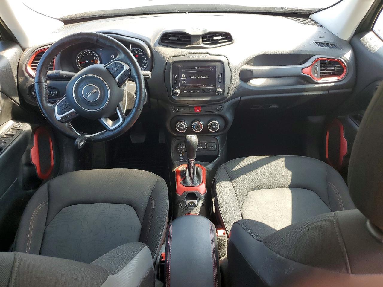 2017 Jeep Renegade Trailhawk - zdjęcie 8