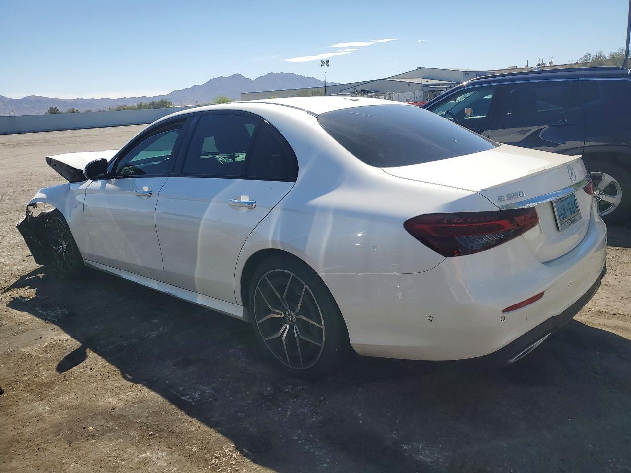 2021 Mercedes-Benz E 350 - zdjęcie 2