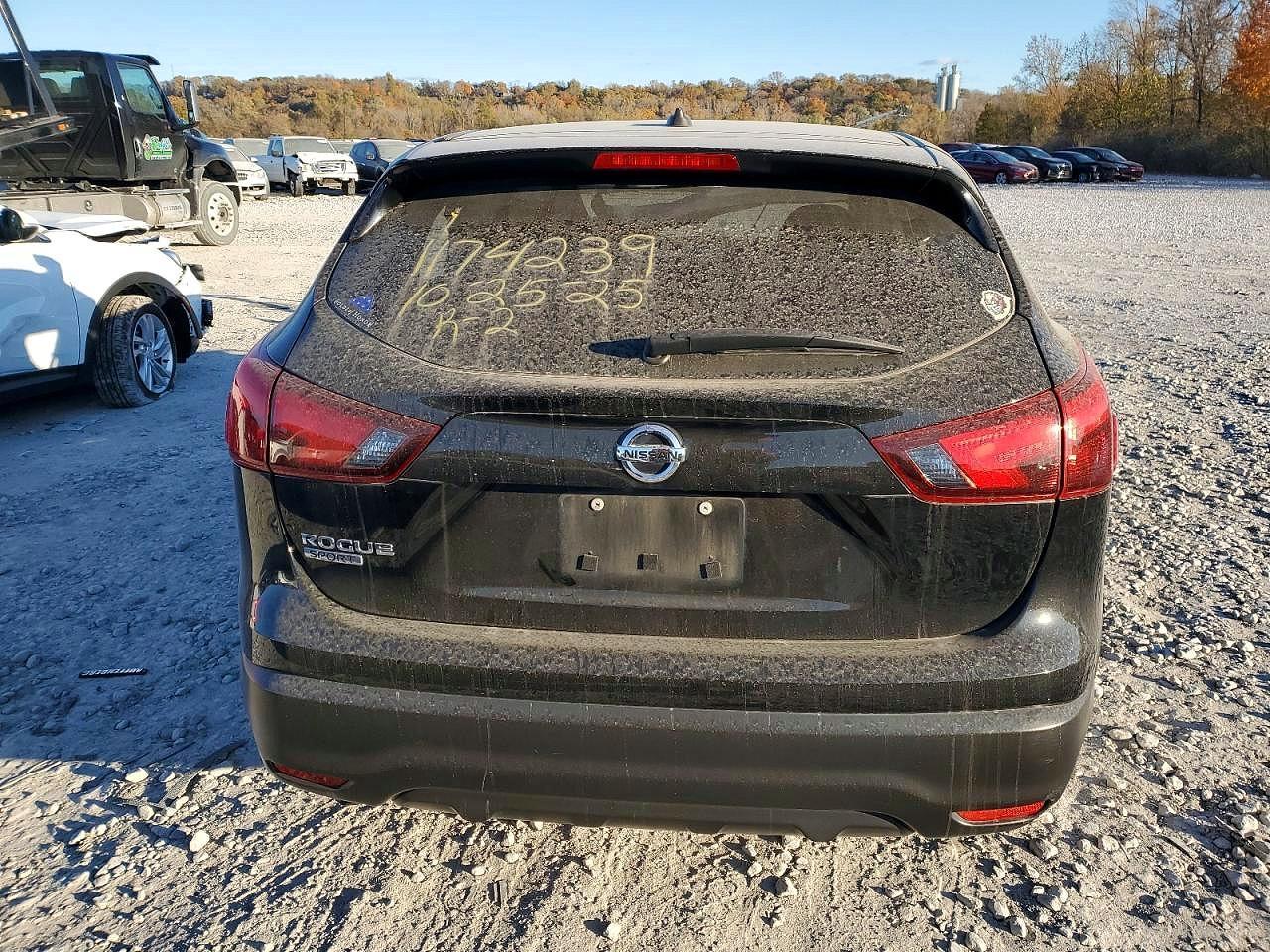 2017 Nissan Rogue Sport S - zdjęcie 6