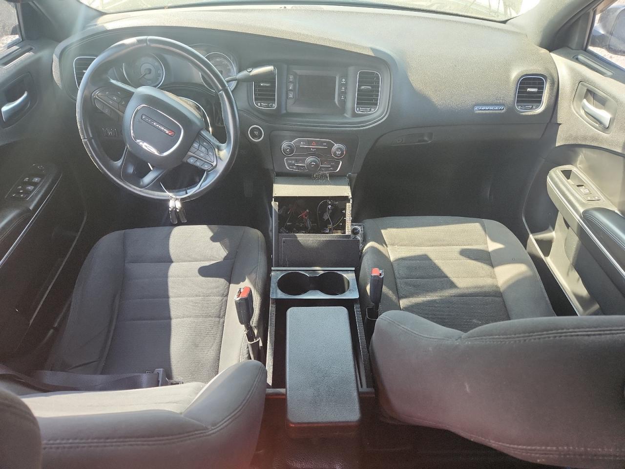 2016 Dodge Charger Police - zdjęcie 8