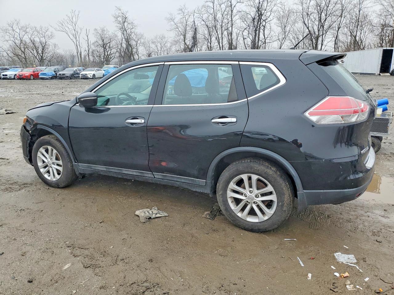 2015 Nissan Rogue S - zdjęcie 2