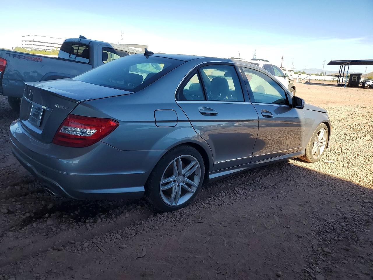 2013 Mercedes-Benz C 300 4Matic - zdjęcie 3