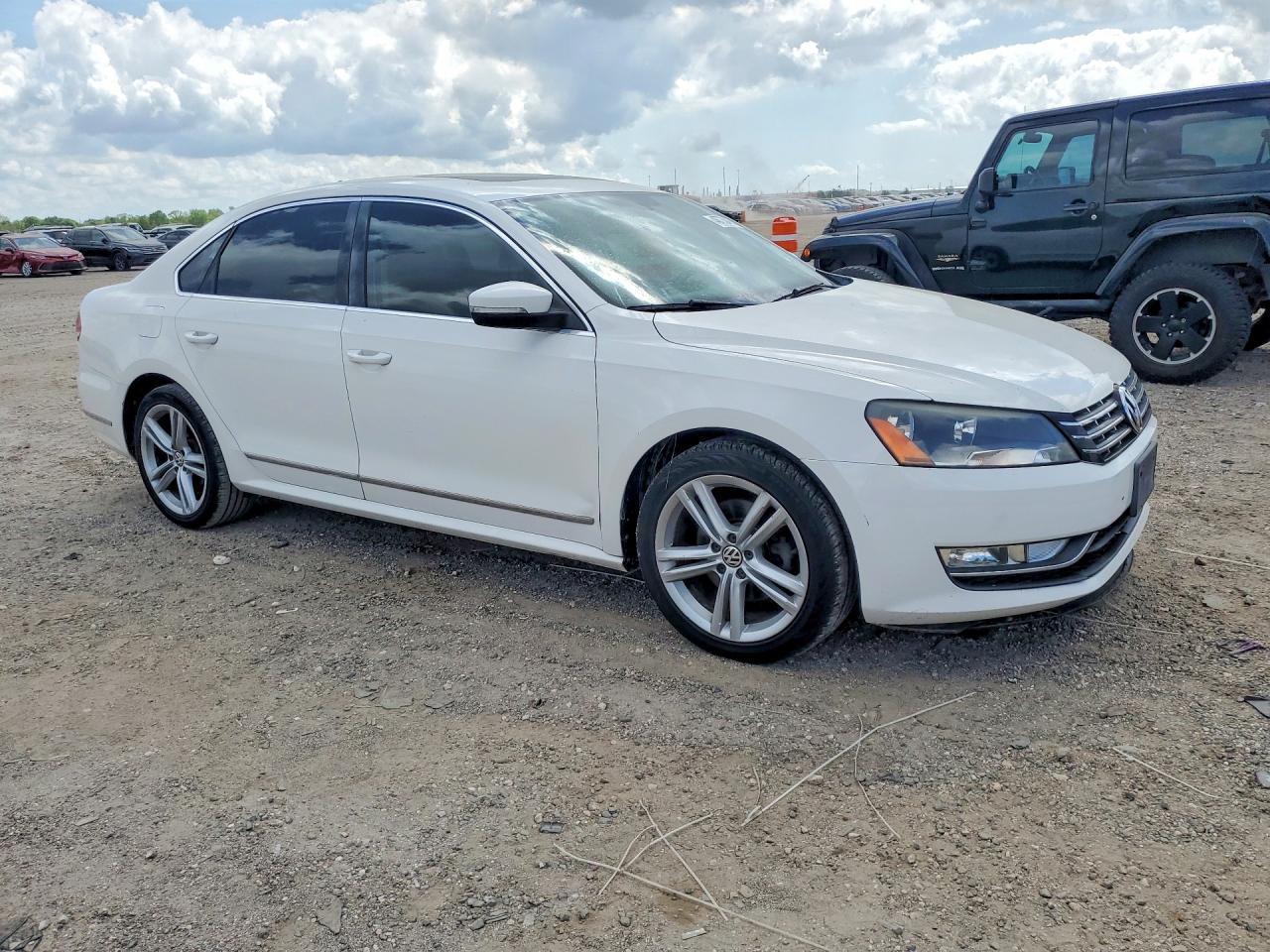 2013 Volkswagen Passat Sel - zdjęcie 4