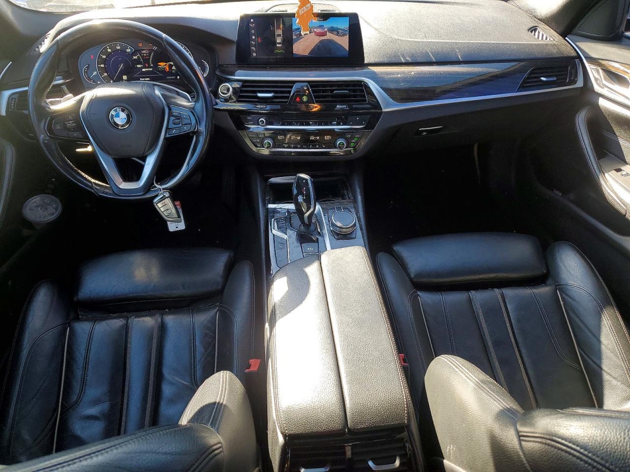 2019 BMW 530E - zdjęcie 8