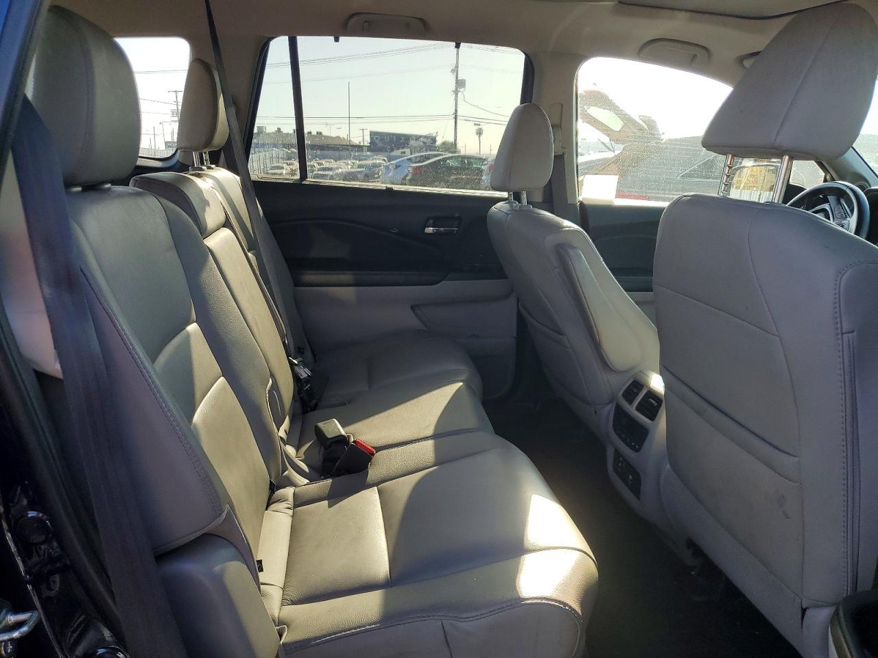 2016 Honda Pilot Touring - zdjęcie 11