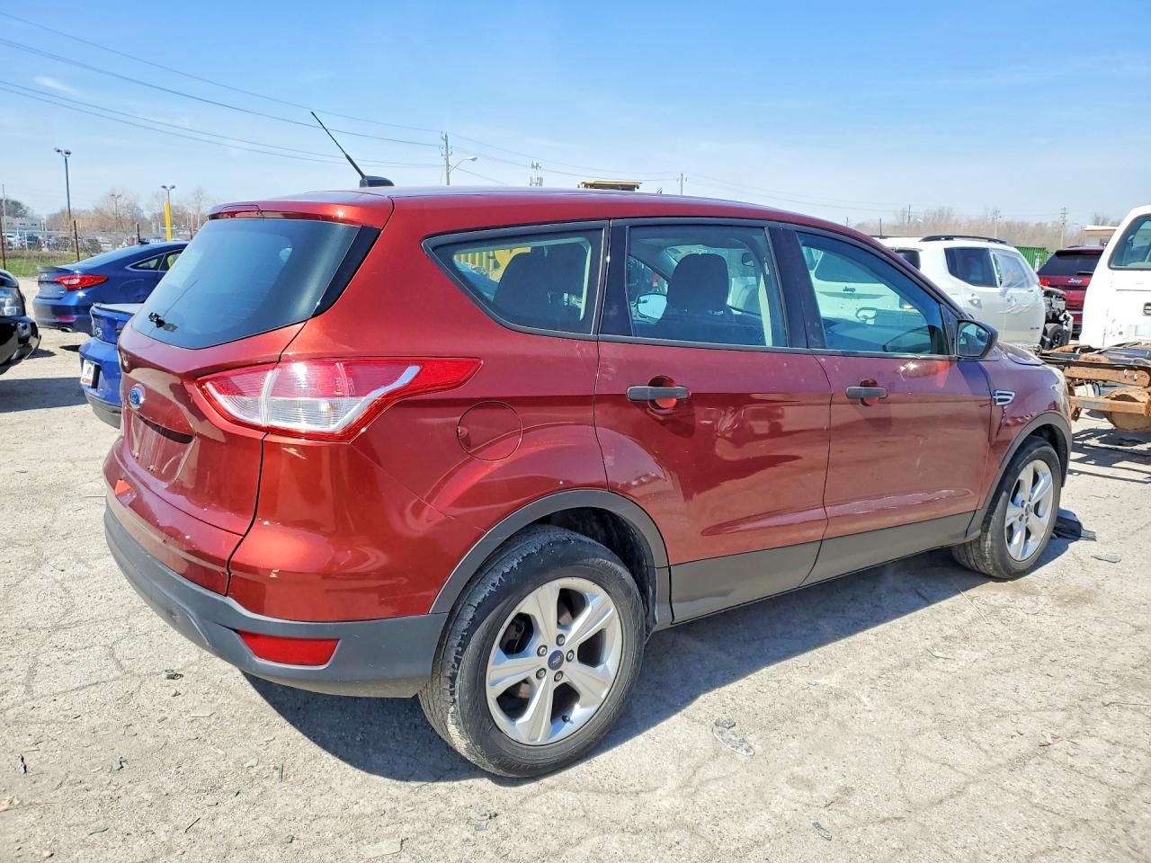 2016 Ford Escape S - zdjęcie 3