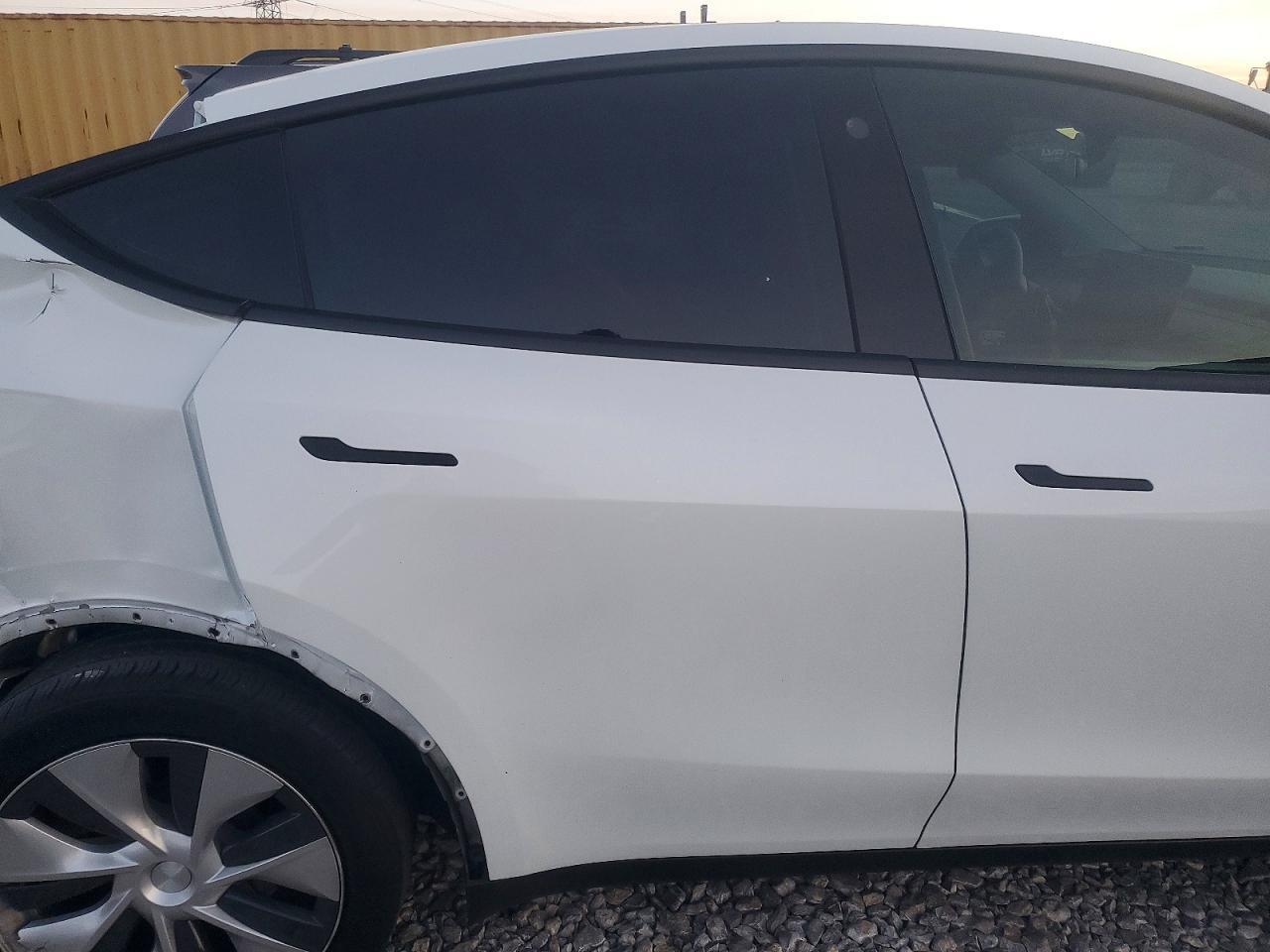 2022 Tesla Model Y - zdjęcie 10