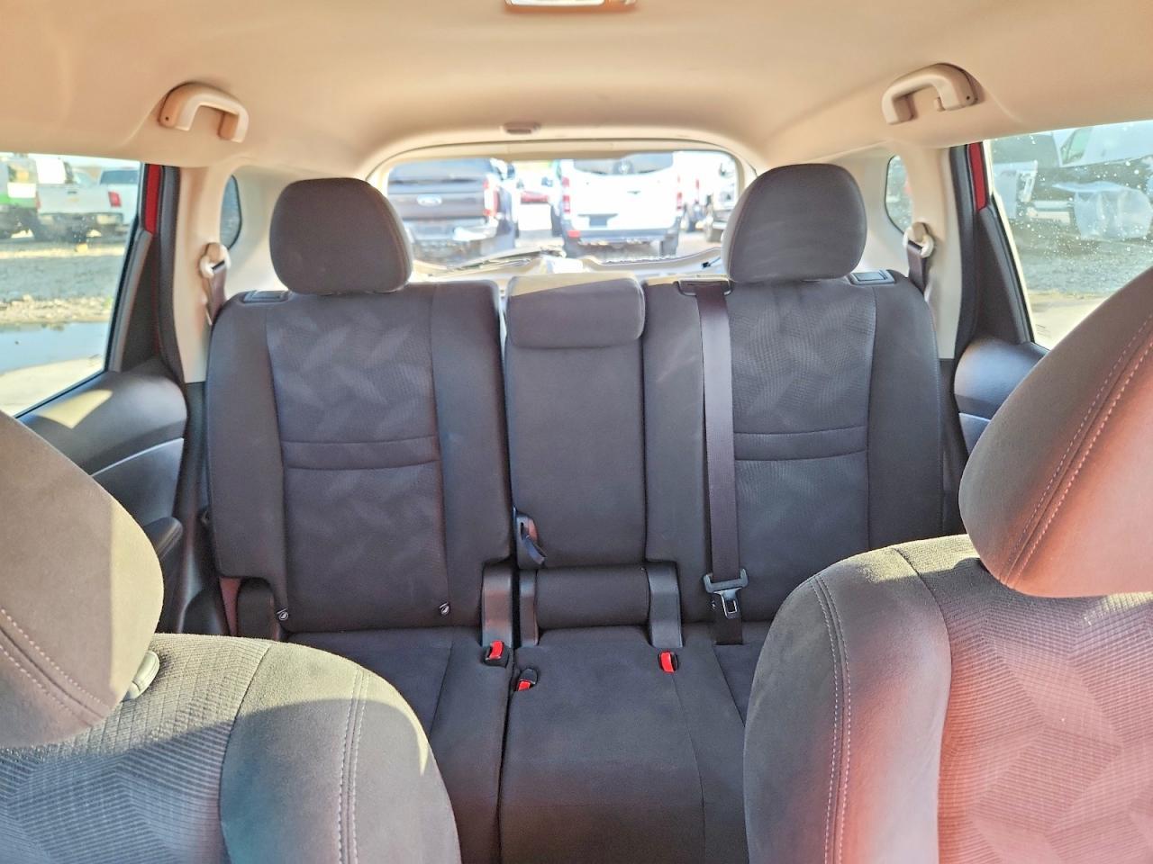 2015 Nissan Rogue Sv - zdjęcie 10