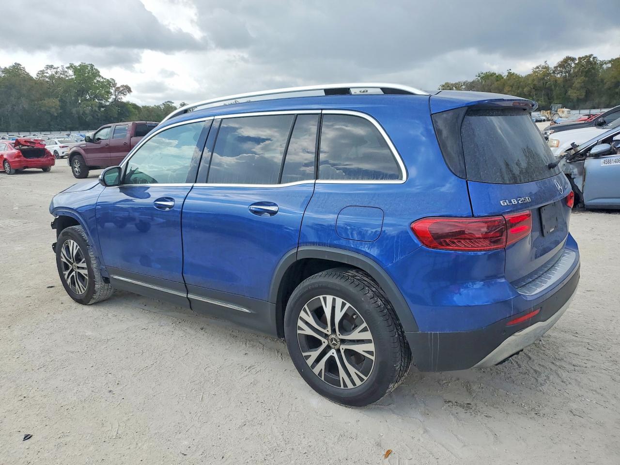 2024 Mercedes-Benz Glb 250 - zdjęcie 2