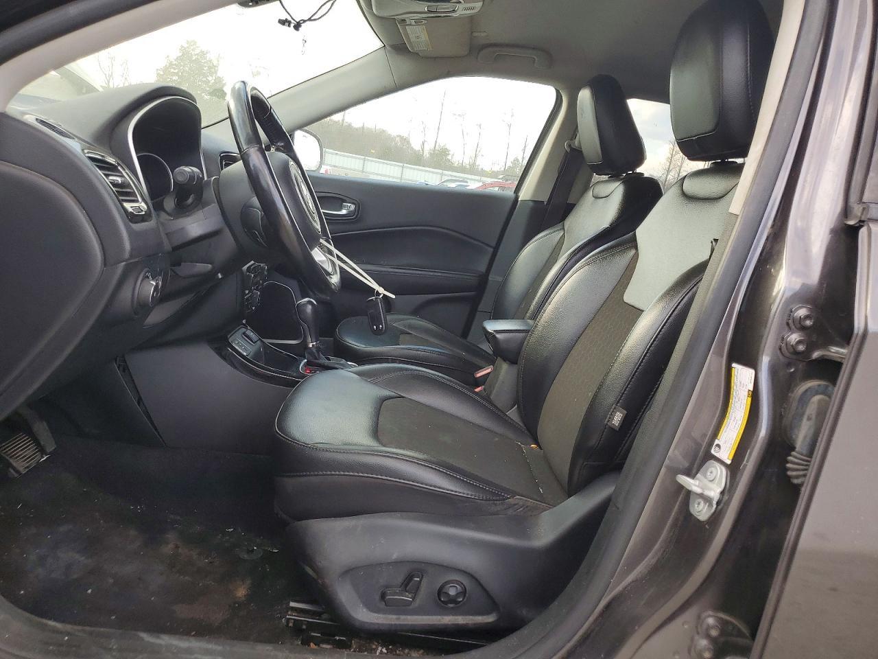 2021 Jeep Compass Latitude - zdjęcie 7