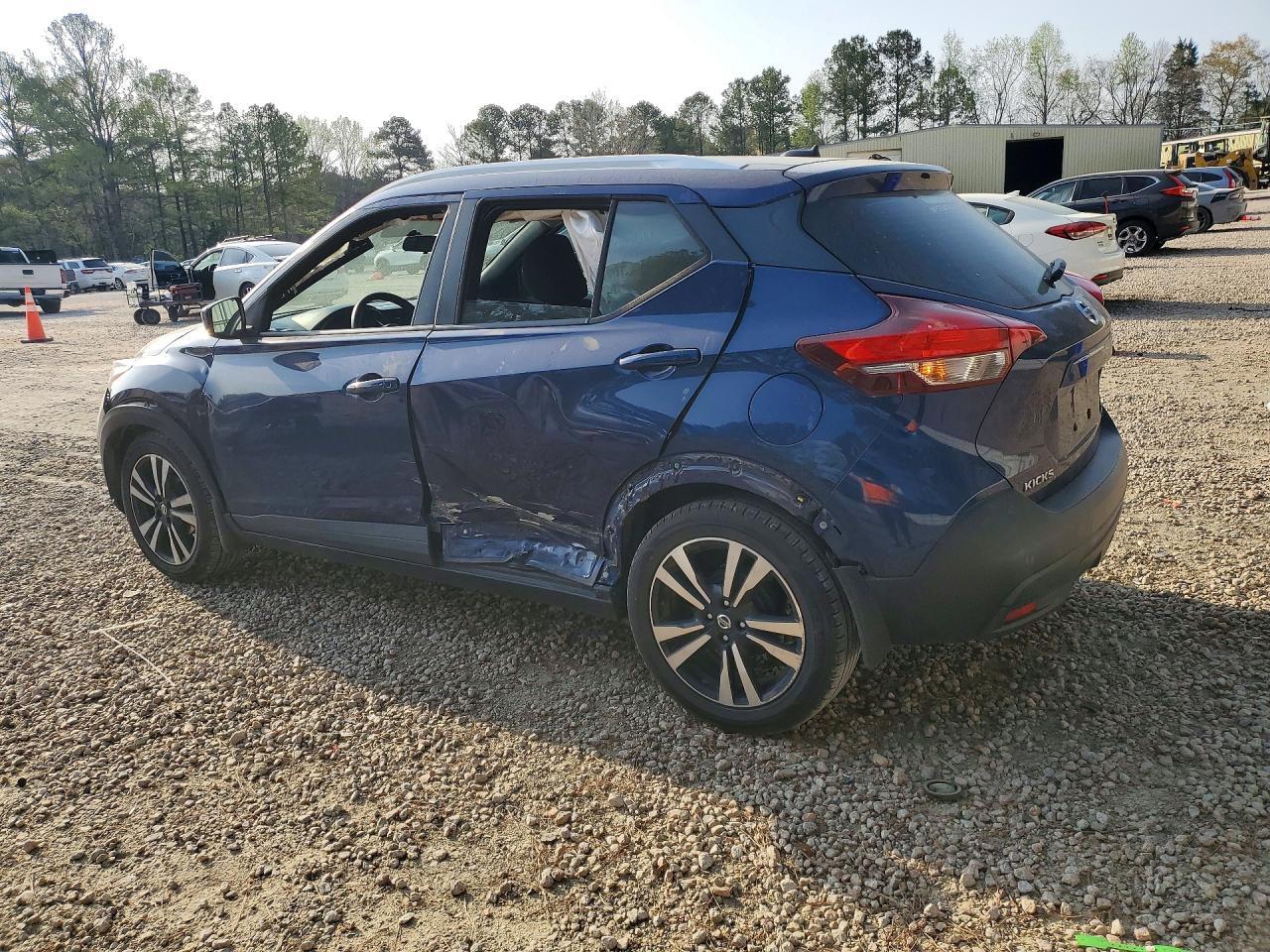 2018 Nissan Kicks Sv - zdjęcie 2
