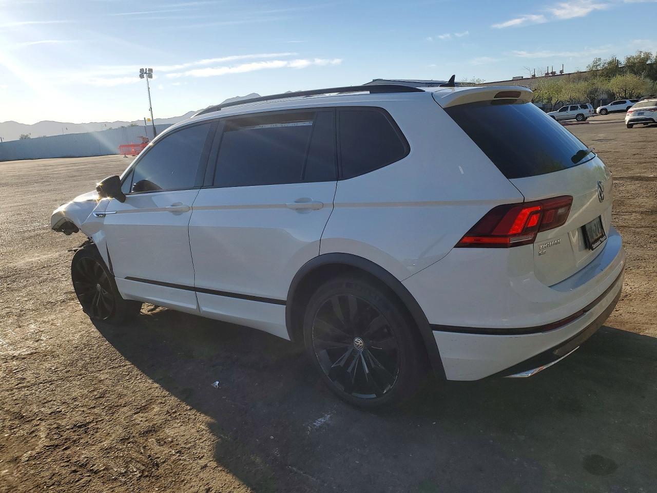 2021 Volkswagen Tiguan 2.0T Se/2.0T Se R-Line Black/2.0T Sel - zdjęcie 2