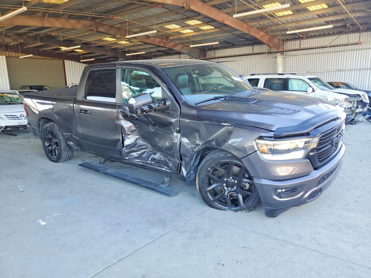 2023 Ram 1500 Laramie - zdjęcie 4