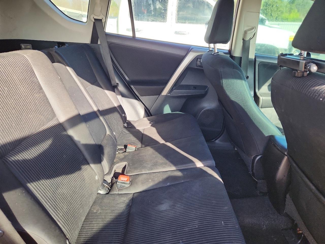 2015 Toyota Rav4 Le - zdjęcie 11