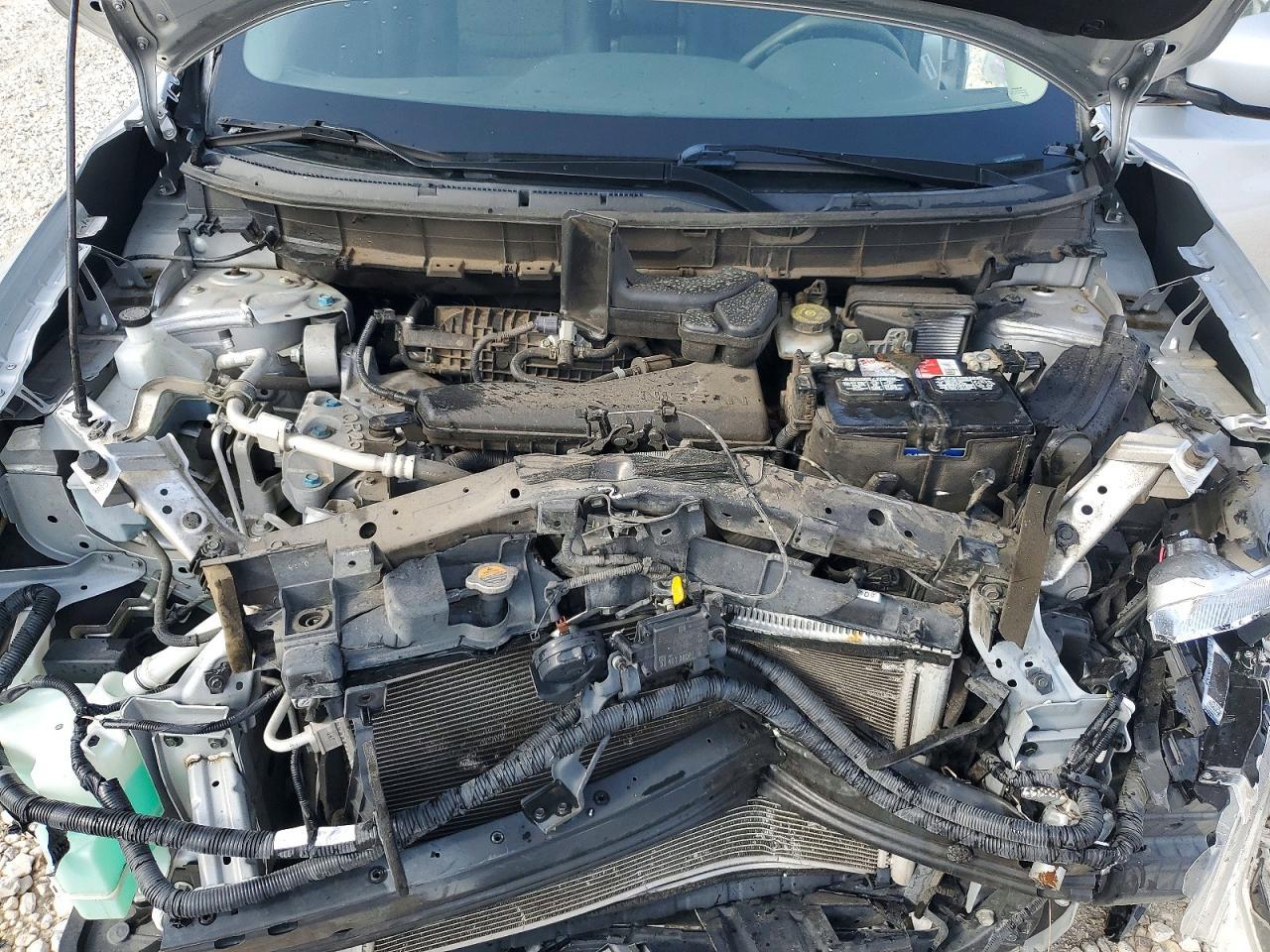 2020 Nissan Rogue S - zdjęcie 12