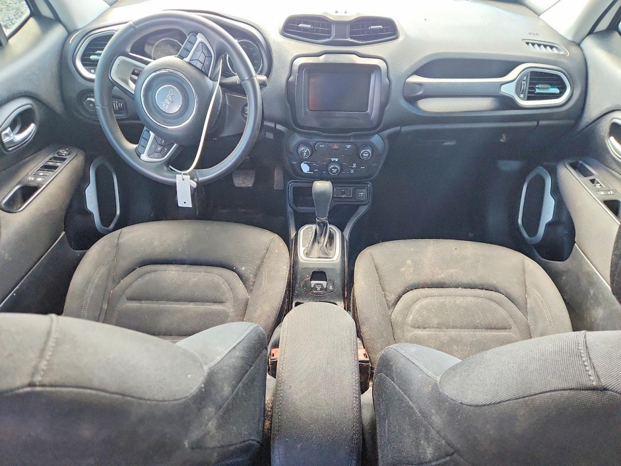 2018 Jeep Renegade Latitude - zdjęcie 8