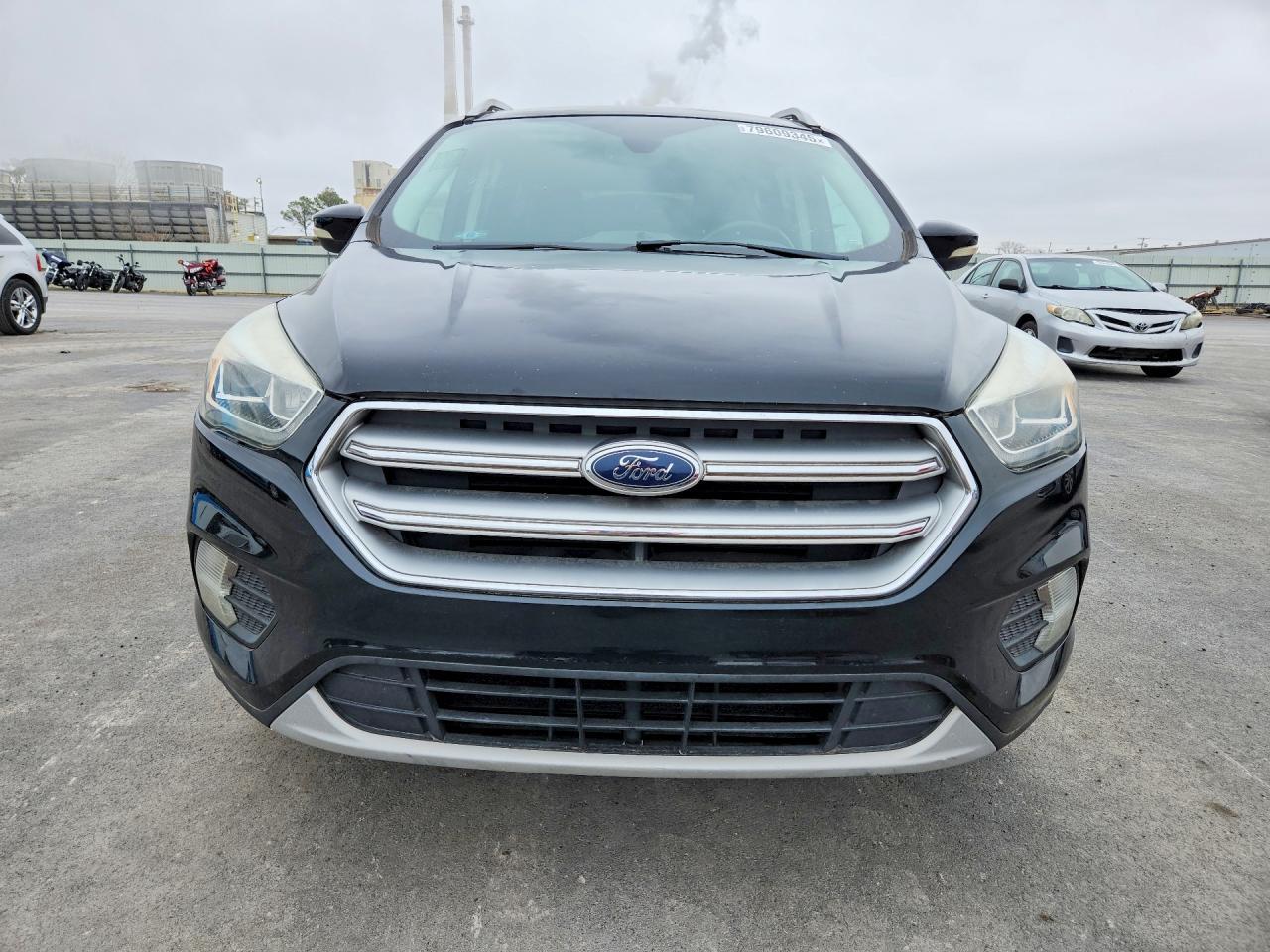 2017 Ford Escape Titanium - zdjęcie 5